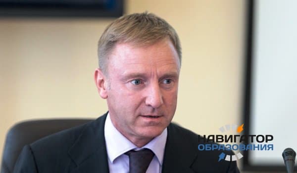 Россияне поставили главе Минобрнауки «тройку» за достигнутые результаты