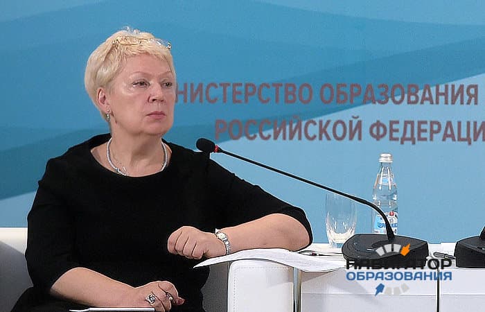 Итоги работы нового министра образования за первое полугодие